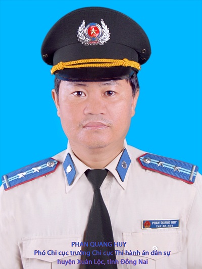 Đồng chí Phùng Quang Huy, Phó Chi cục trưởng Chi cục Thi hành án dân sự huyện Xuân Lộc, tỉnh Đồng Nai - điển hình tiên tiến ngành Tư pháp